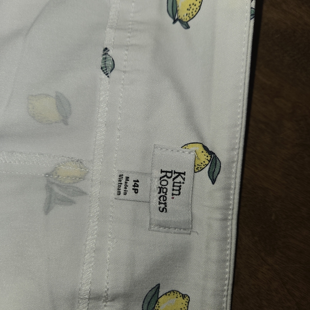 Kim Rogers White Skirt with Lemon Print - Picture 3 of 5